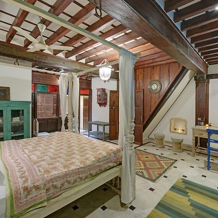 Hotel Dodhia Haveli Ahmedabad Esterno foto